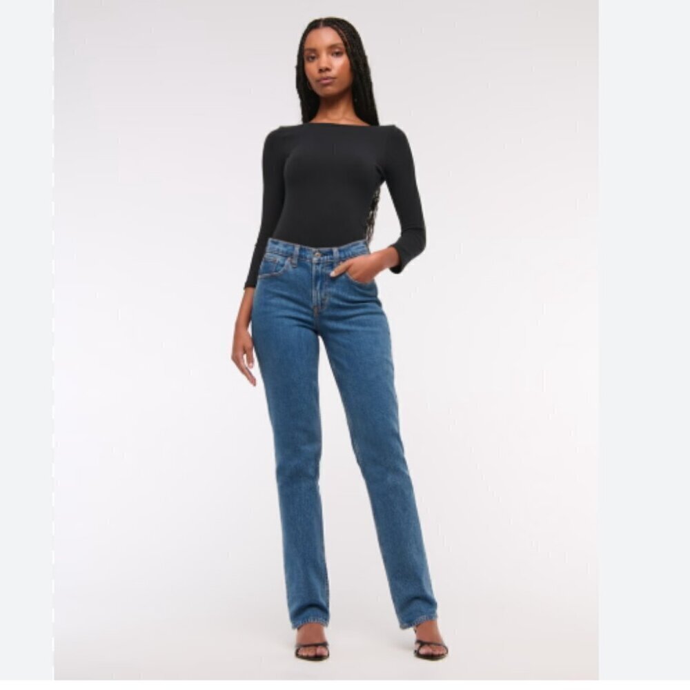 Abercrombie and Fitch Curve Love The Straight Mid-Rise Size 37 US 24R